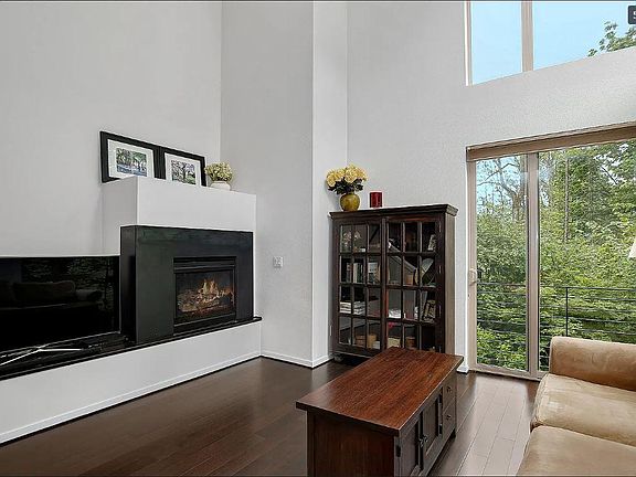 3rd image of 4200 213th Pl SE #38