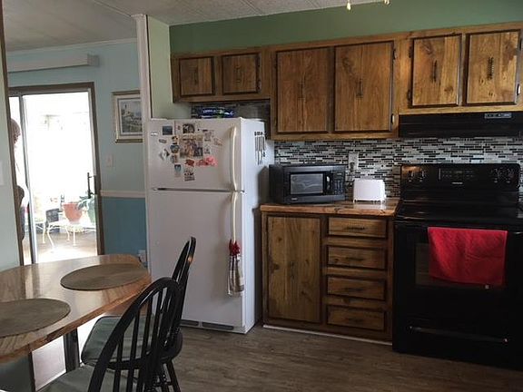 3rd image of 15 Albion Ct