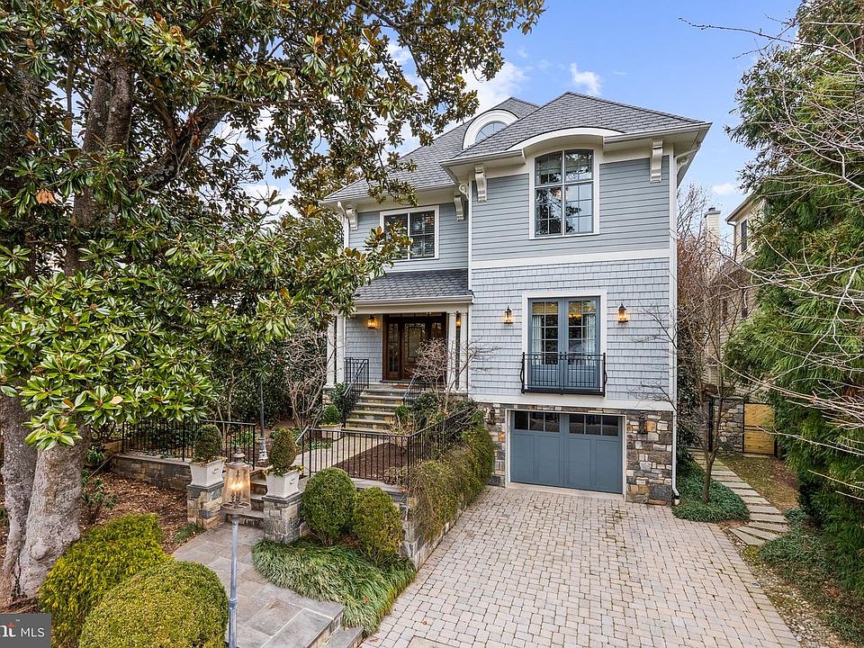 1st image of 2215 King Pl NW
