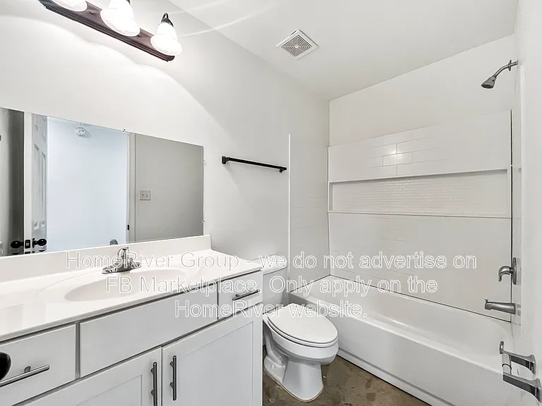 2975 Lake Park Rd — Photo 4