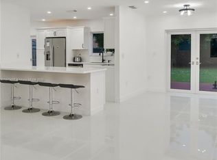 15309 SW 183rd Ter, Miami, FL 33187