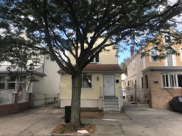 13034 120th St, South Ozone Park, NY 11420