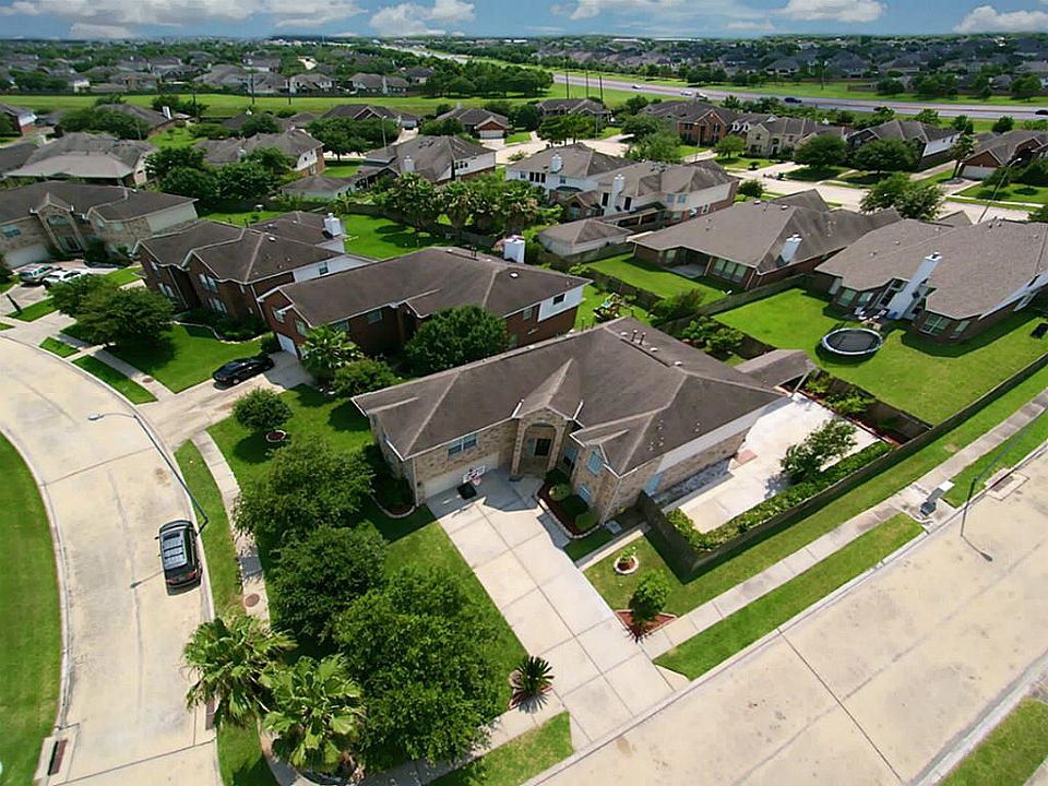 1st image of 14931 Valentine Bridge Ln