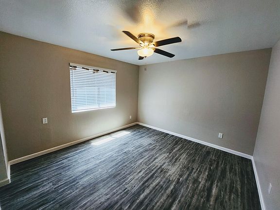 4th image of 2330 W Lone Cactus Dr #1