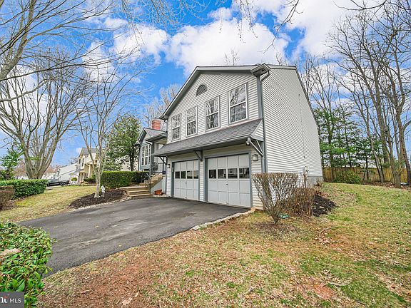 4th image of 14701 Stratford Dr