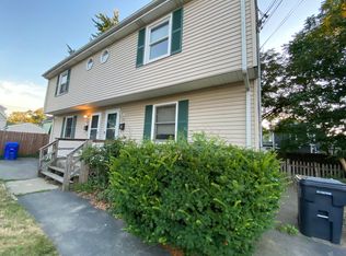 25 East St, Riverside, RI 02915