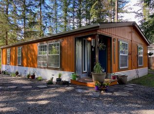 8461 Aspen Ct, Maple Falls, WA 98266