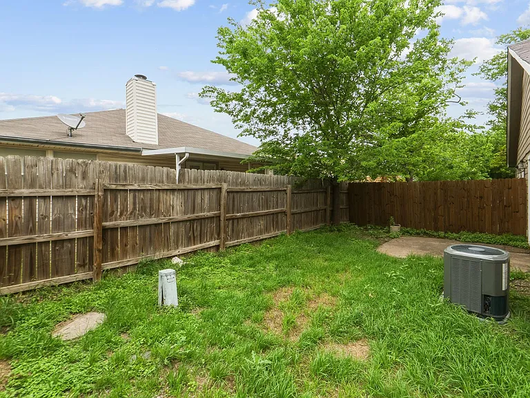 2302 Fuzz Fairway #A — Photo 29