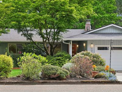 17500 Hill Way, Lake Oswego, OR, 97035