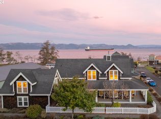 285 23rd St, Astoria, OR 97103