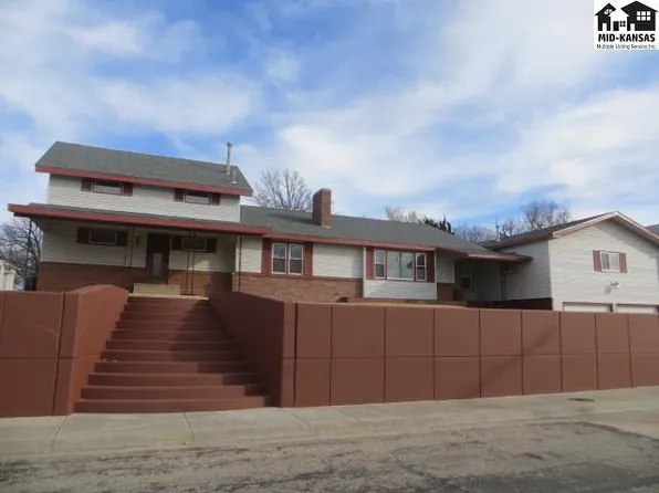 204 Hillside St, Pratt, KS 67124