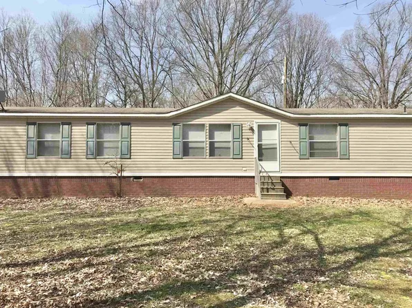 6 Union Church Rd, Trenton, TN 38382