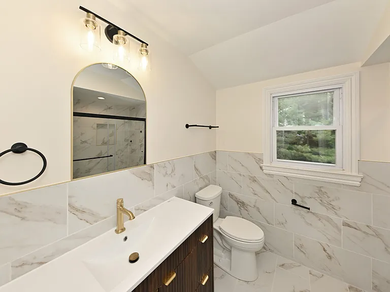 190 Madison Ave #2 — Photo 11