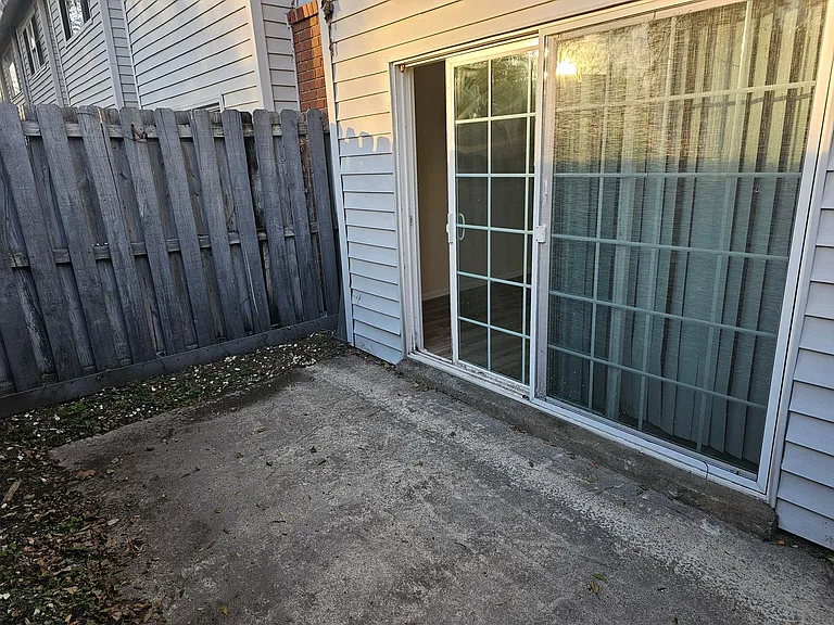 59 Knollwood Cir — Photo 16