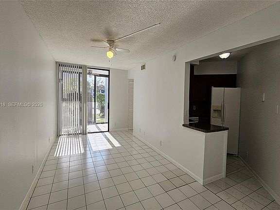 5th image of 211 Lake Pointe Dr APT 102