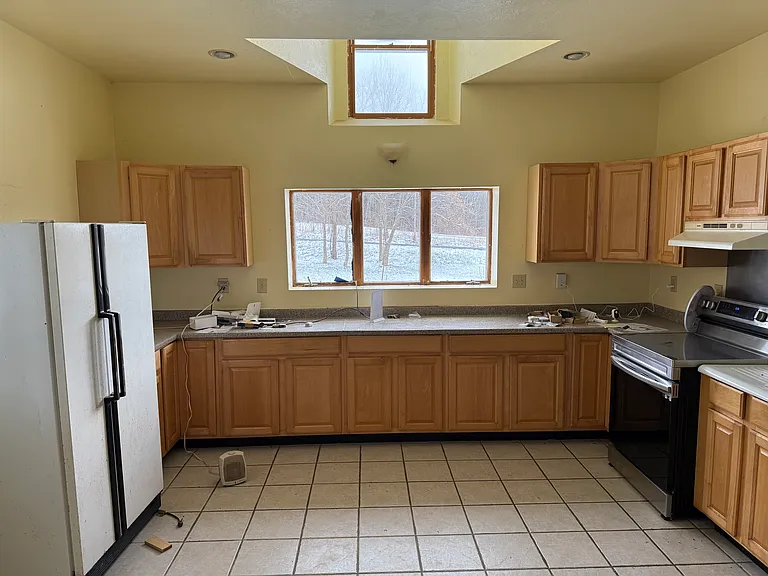 2210 Ellis Hollow Rd — Photo 8