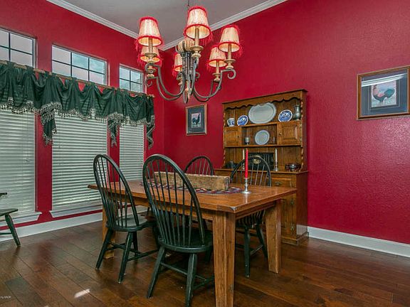 4th image of 3105 Sweetgum Ln