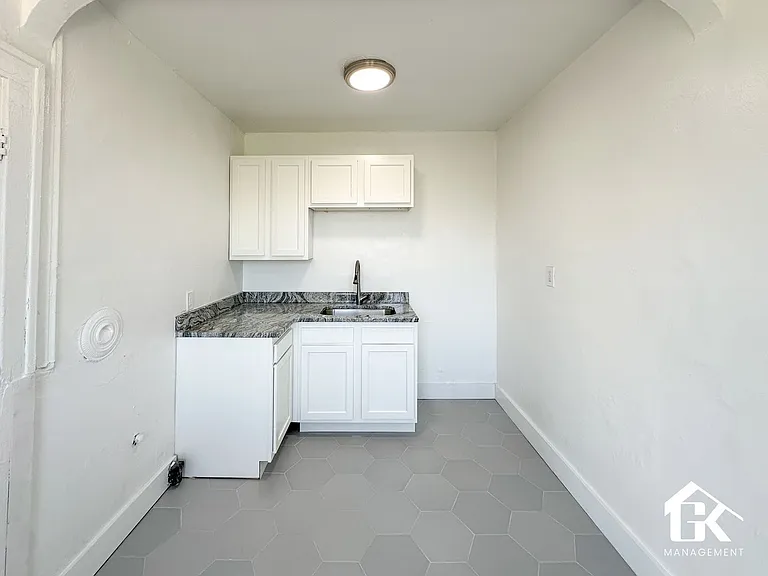 Scovel Apartments — Photo 20