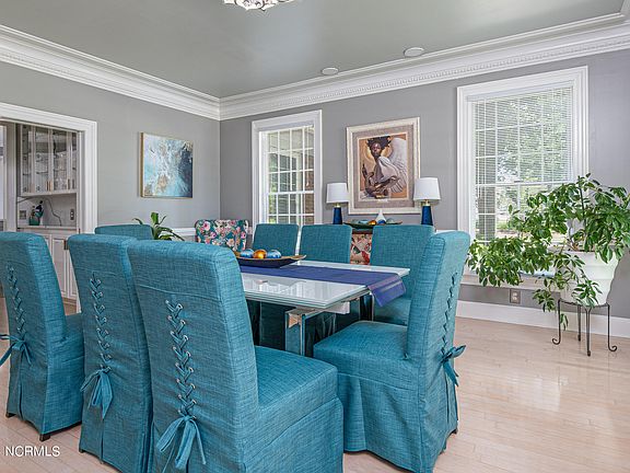 3rd image of 700 Bremerton Drive