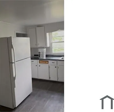 677 Pebble St — Photo 6