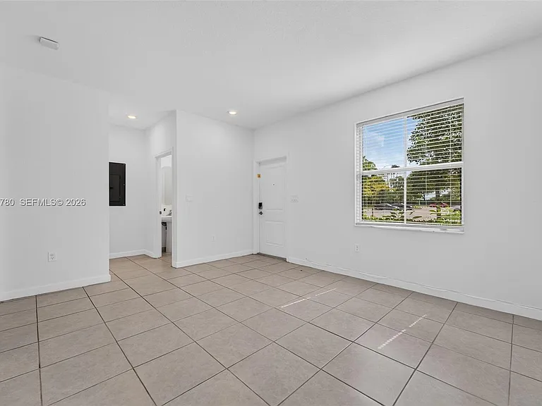 1586 SE 27th Ter #1586 — Photo 22