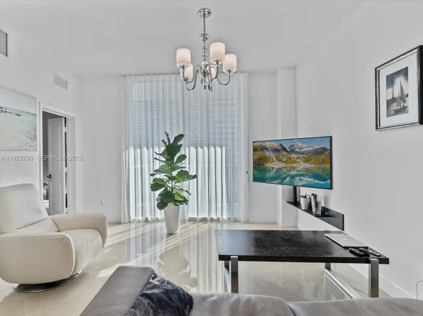 1945 S Ocean Dr APT 404, Hallandale Beach, FL 33009