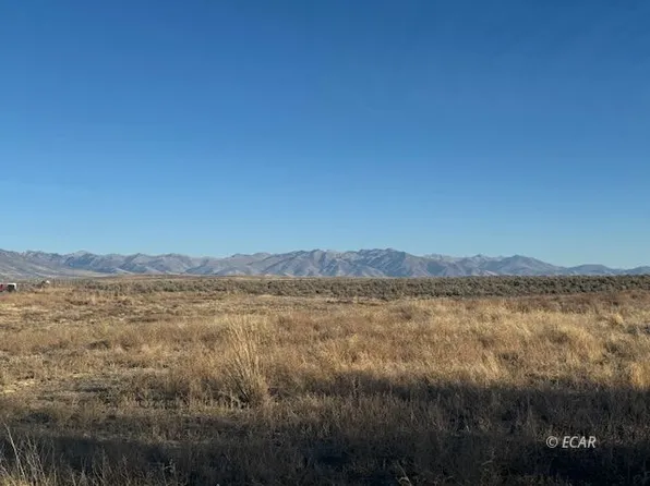 818 Meadow View Dr, Spring Creek, NV 89815