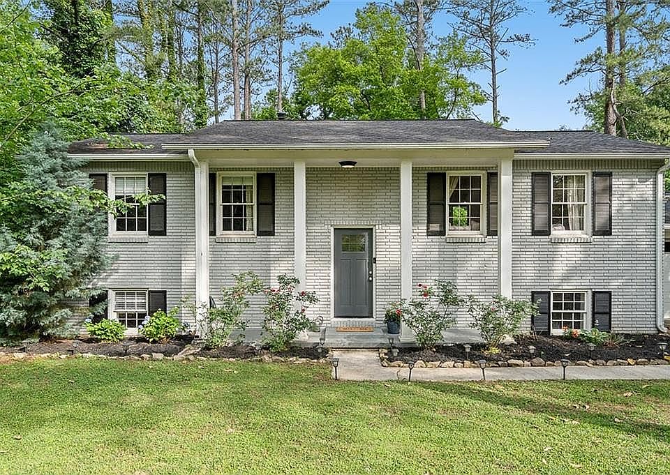 1st image of 3334 Romelie Dr