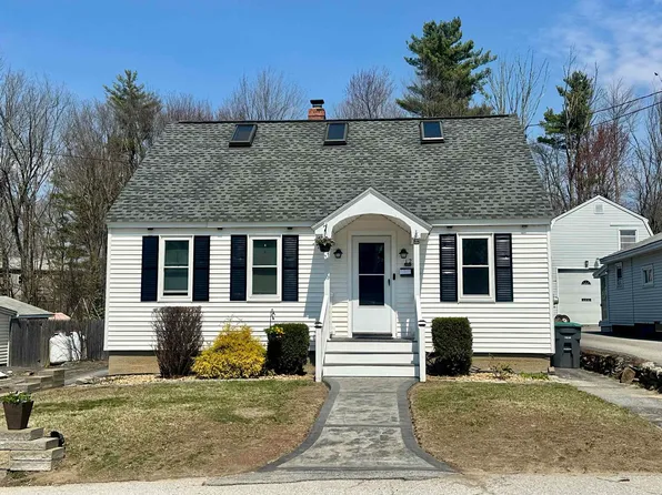 12 Lindy Street, Pembroke, NH 03275