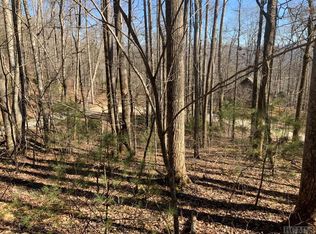 10 E Crestview Dr, Otto, NC 28763