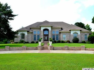 129 E Byrd Rd, Hartselle, AL 35640