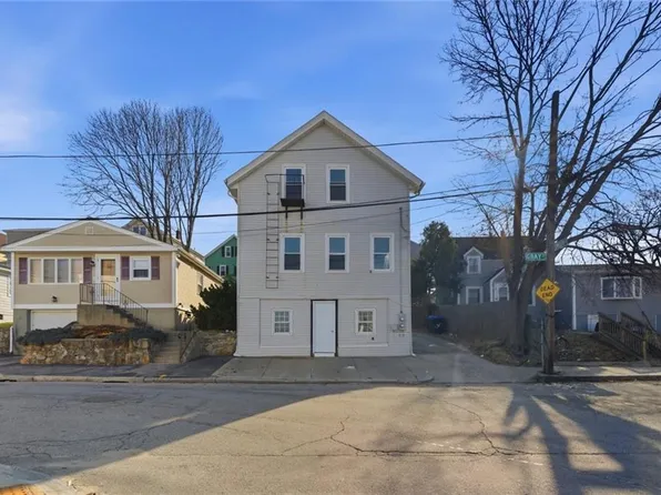 35 Gray St, Providence, RI 02909