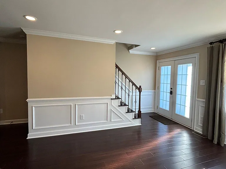 1423 Kathleen Ct — Photo 7