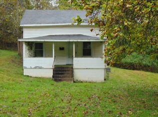 704 Academy St, Ronceverte, WV 24970