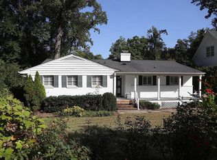 2631 Lakeview Dr, Raleigh, NC 27609