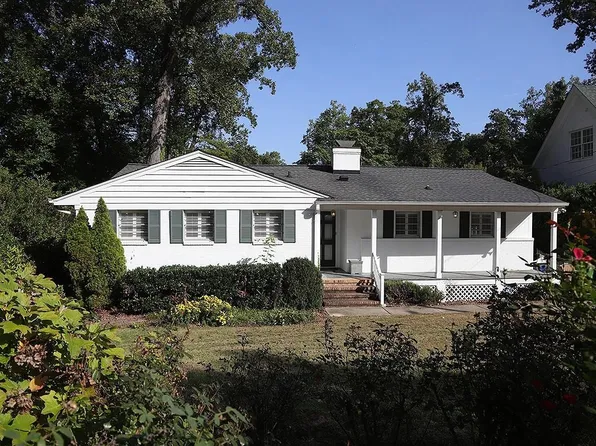 2631 Lakeview Dr, Raleigh, NC 27609