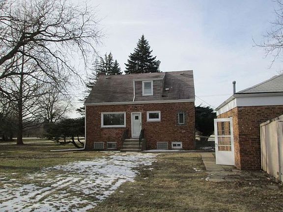 2nd image of 19605 Crawford Ave