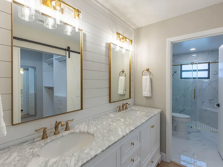 2478 Bedford Mews Dr — Photo 8