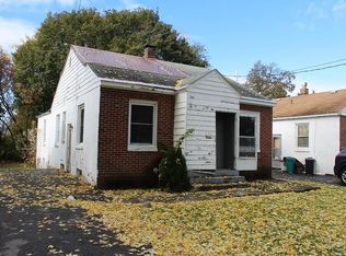 252 Clover Ridge Dr, Syracuse, NY 13206