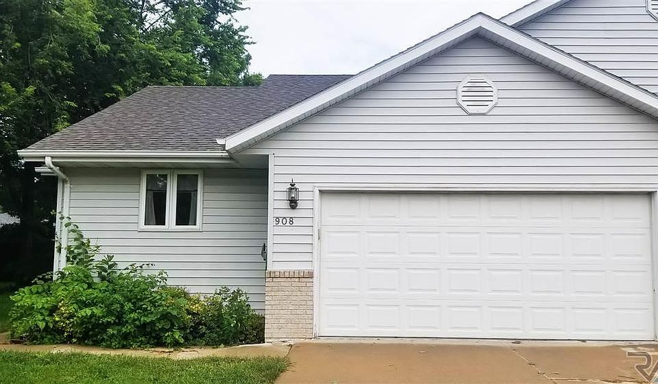 1st image of 908 E Jane Ln