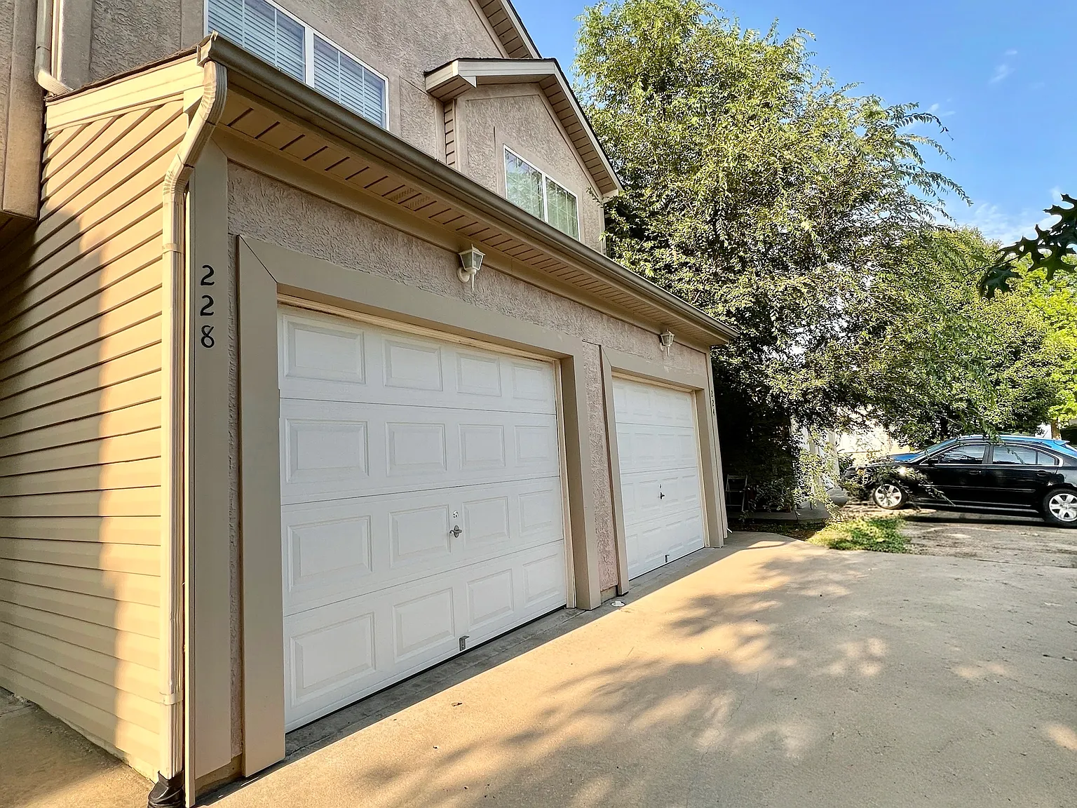 3 bed, 2.5 bath, 1360 sqft, $1,650 — Photo 1