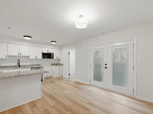 6064 Foresttown Dr, Norfolk, VA 23502