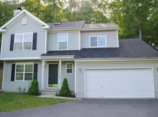 3115 Northampton Ct, Bushkill, PA 18324