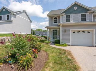 297 Sabin St UNIT 5, Putnam, CT 06260
