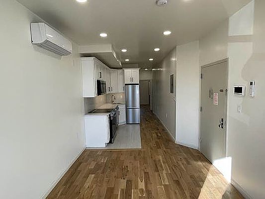 4th image of 217 India St #3B