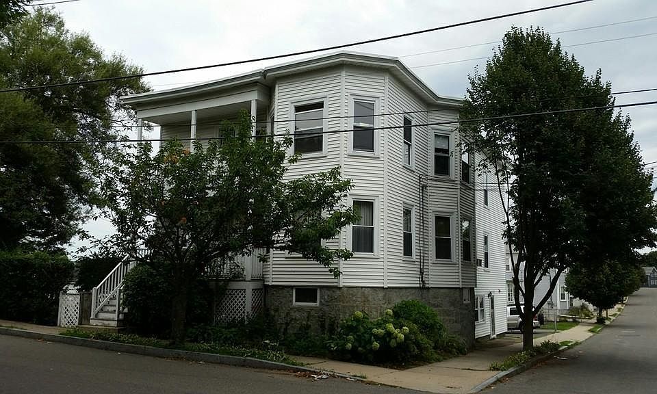 1st image of 18 Oakland St #3