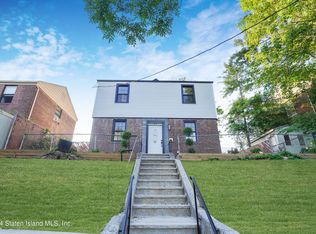 65 Park Hill Ave, Staten Island, NY