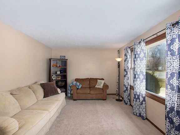 5th image of 5585 Greenboro Dr SE