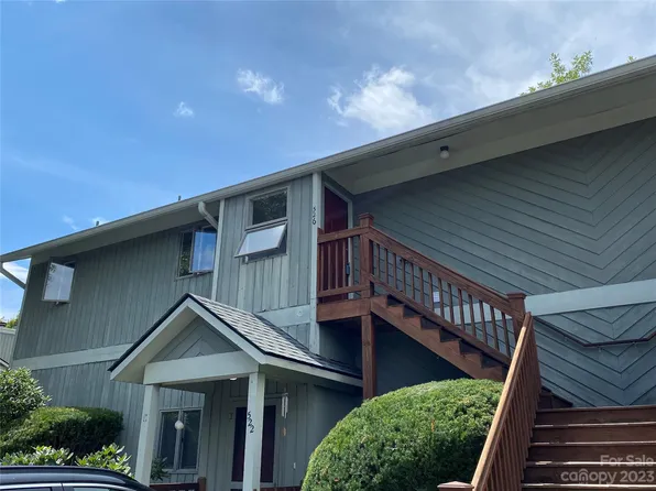 526 Windswept Dr, Asheville, NC 28801