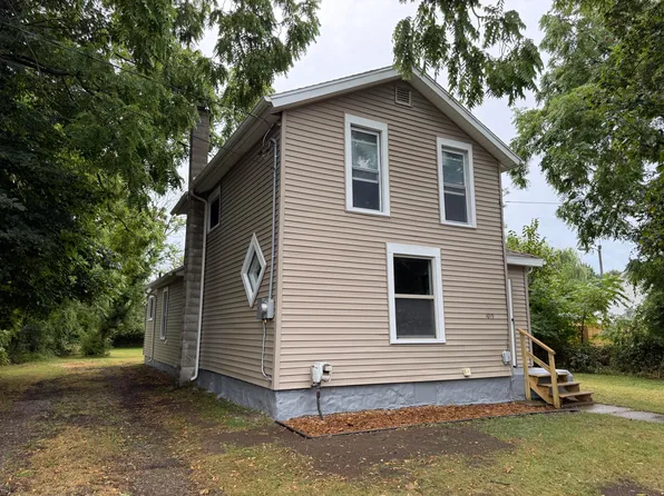 1015 N Blackstone St, Jackson, MI 49202